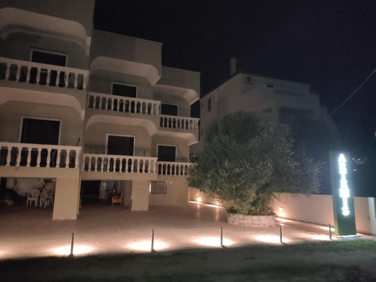 Apartament Pansion Artemis Mavrovoúnion Zewnętrze zdjęcie